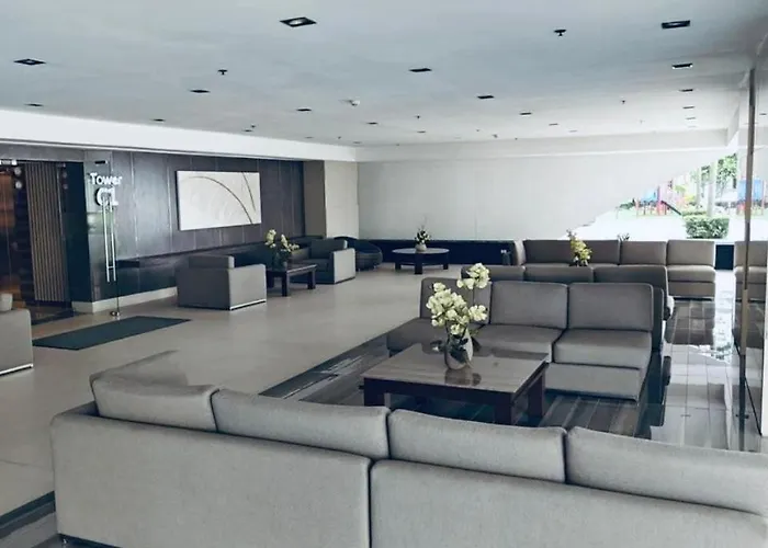 Minimalist Flat Retreat- Shore Residences Apartment *